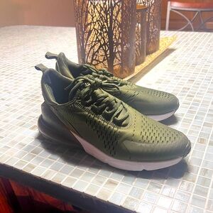 Mens Trainers size 12